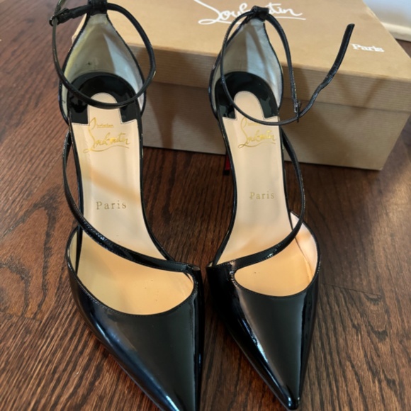 Authentic Christian Louboutin fliketta heels - Picture 4 of 5